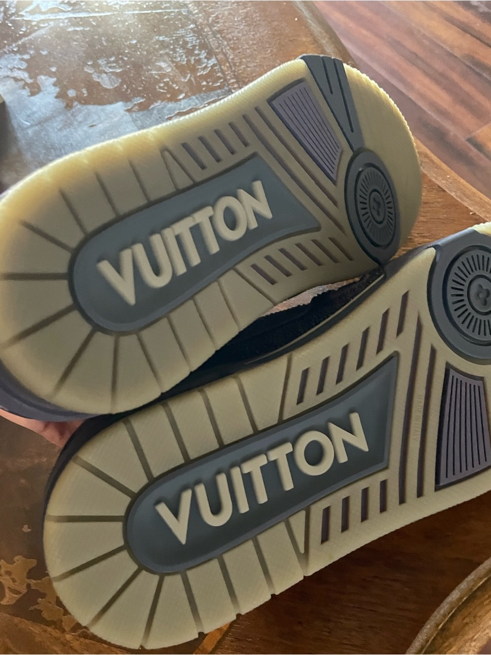 Louis Vuitton Men's Low-Top Sneakers in Purple and Silver Crystal - Picture 4 of 4